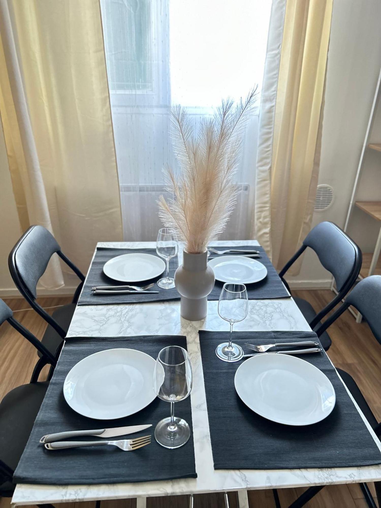 Maisonnette Studio Parc Asterix I Roissy Cdg I Chateau De Chantilly I Paris لا شابيل أو سيرْفا المظهر الخارجي الصورة